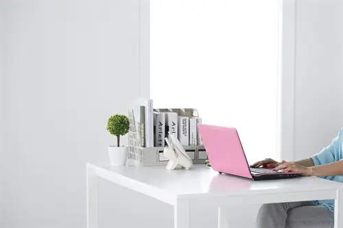 几内亚那边到丹麦旅游多少公里